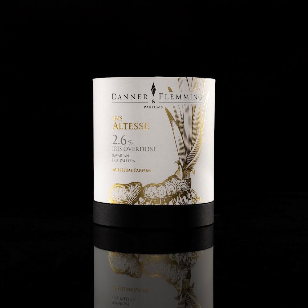 Emballage du parfum Iris Altesse de Danner & Flemming Parfums avec illustration dorée d’iris